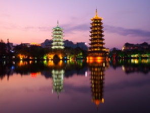 日月双塔(桂林市内)